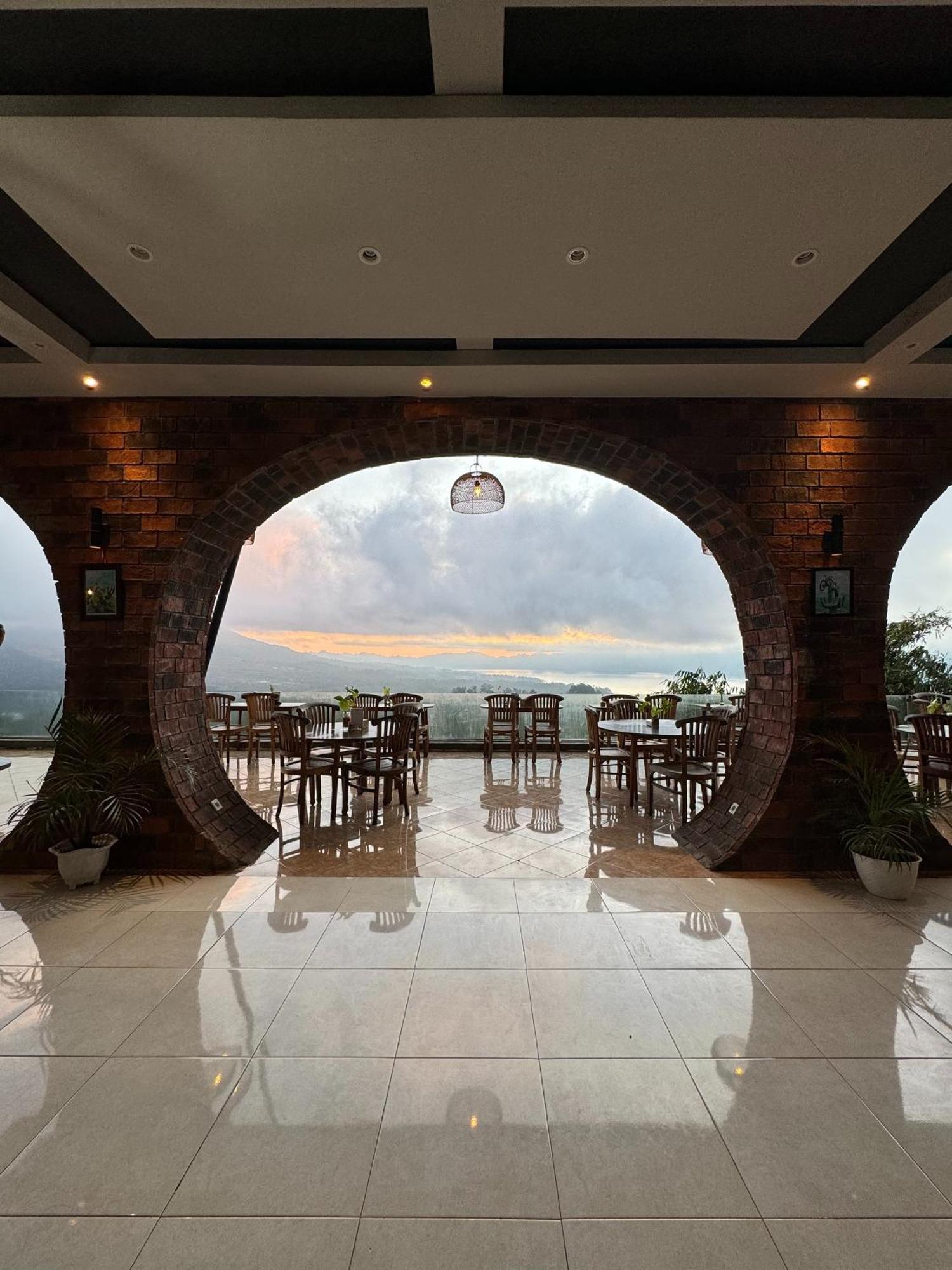 Caldera Hotel & Restaurant กินตามานี ภายนอก รูปภาพ